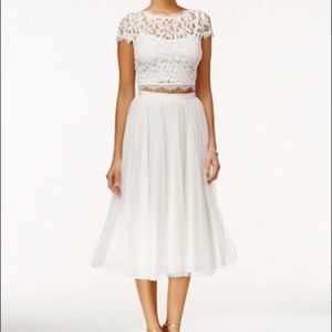 Adrianna Papell White Pleated Tulle Midi Skirt